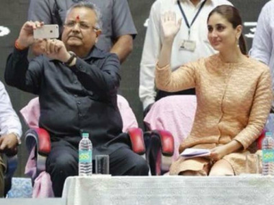selfie with kareena lands indian politician in trouble selfie with kareena lands indian politician in trouble