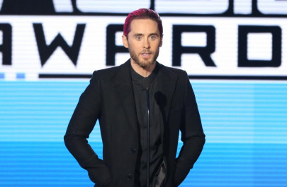 jared leto speaks up for the world at american music awards jared leto speaks up for the world at american music awards
