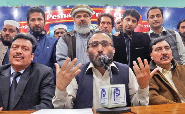israrullah addresses a news conference at peshawar press club photo online israrullah addresses a news conference at peshawar press club photo online