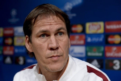 roma s garcia prepared to take risks at barca