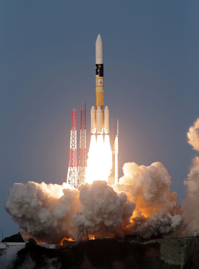 japan 039 s h 2a rocket lifts off from the launch pad at the tanegashima space center on japan 039 s southern island of tanegashgima in kagoshima prefecture on november 24 2015 photo afp