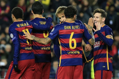 brilliant barcelona bayern through to last 16