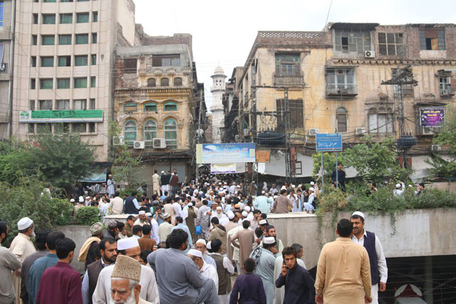 residents of peshawar city gather on streets in wake of major earthquake on october 26 2015 photo muhammad iqbal express