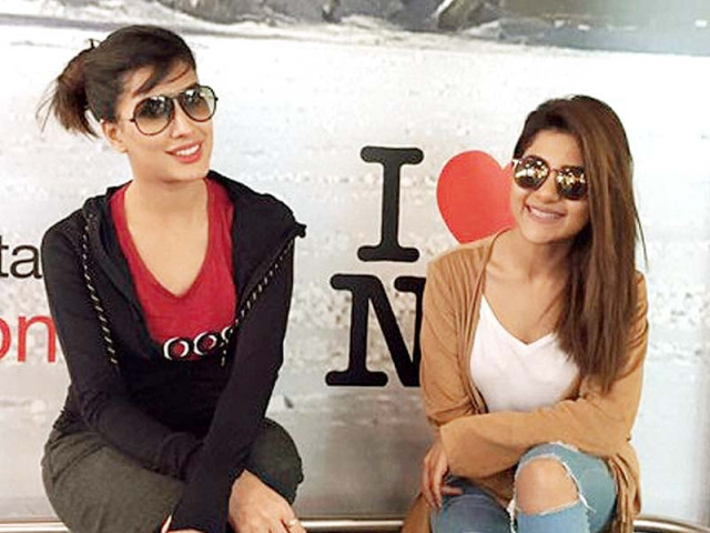 mehwish hayat and sohai ali abro at a promotional event for beyg s debut movie jpna photo publicity mehwish hayat and sohai ali abro at a promotional event for beyg s debut movie jpna photo publicity