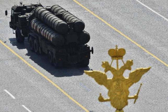 russian s 400 triumph sa 21 growler medium range and long range surface to air missile systems drive during the victory day parade at red square in moscow russia may 9 2015 photo reuters