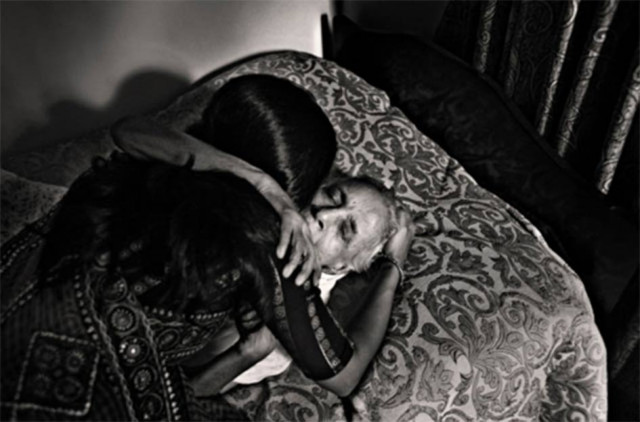 munem wasif 039 s wife reetu visiting his grandmother for the first time wasif 039 s deeply perosnal exhibit on islam in bagladesh took on added urgent meaning a few days after it opened at the paris photo festival this month photo munem wasif agence vu munem wasif 039 s wife reetu visiting his grandmother for the first time wasif 039 s deeply perosnal exhibit on islam in bagladesh took on added urgent meaning a few days after it opened at the paris photo festival this month photo munem wasif agence vu