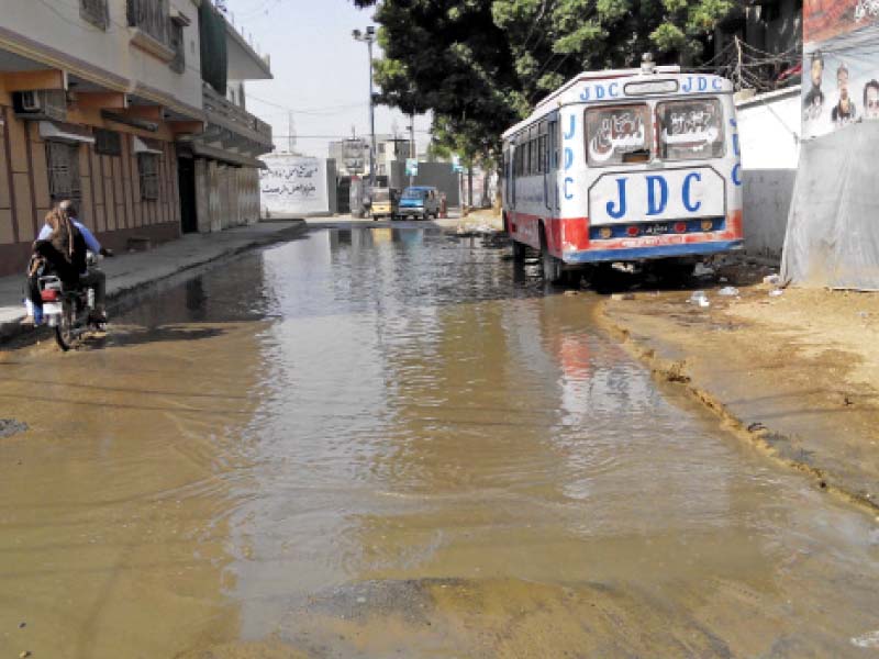 despite complaints by residents the local authorities have taken no notice of the situation in federal b area s block 20 letting the problem build for two weeks photo courtesy oun abbas