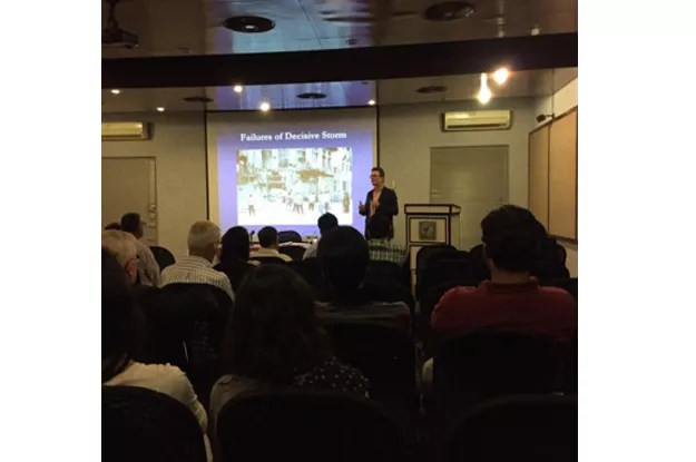 laurent bonnefoy giving his lecture at the alliance francaise on war in yemen photo twitter com afkarachi laurent bonnefoy giving his lecture at the alliance francaise on war in yemen photo twitter com afkarachi