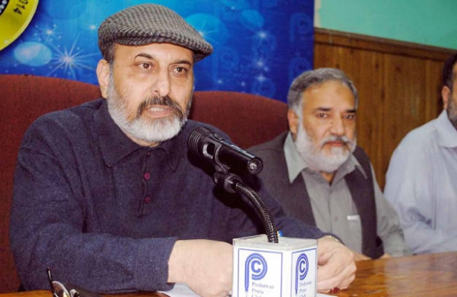 general secetry frontier printers and publishers association shakeel qureshi addressing a press conference at peshawar press club photo nni general secetry frontier printers and publishers association shakeel qureshi addressing a press conference at peshawar press club photo nni
