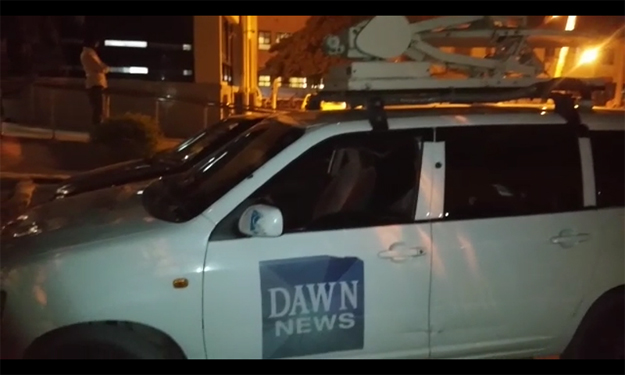 attacked dsng van of dawn news screen grab