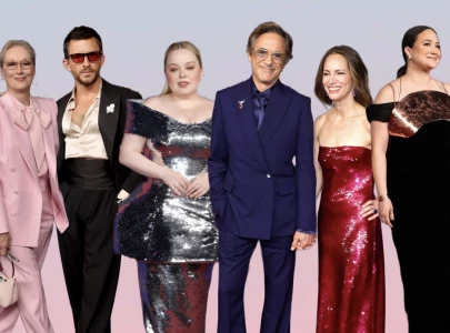 best of emmys fashion from meryl streep to rdj these stars ruled the red carpet best of emmys fashion from meryl streep to rdj these stars ruled the red carpet