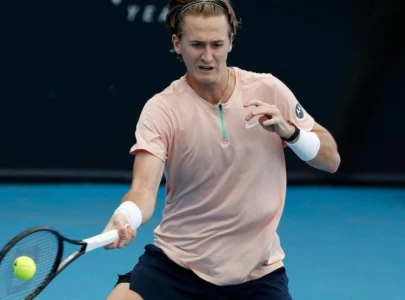 korda sabalenka race into adelaide finals