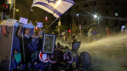 growing israel protest movement calls for netanyahu to go