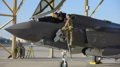 kushner visits uae base where coveted f 35 jets deployed