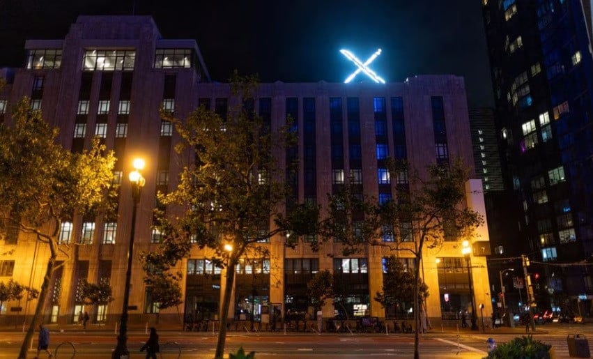 x logo is seen on the top of the headquarters of the messaging platform x formerly known as twitter in downtown san francisco california u s july 30 2023 reuters carlos barria file photo