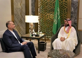 iran top diplomat meets saudi crown prince mohammed bin salman