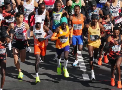 kipchoge struggles to 10th place as kipruto wins tokyo marathon