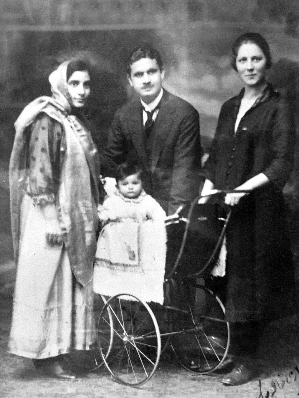Dr Hakim in Heidelberg 1923 flanked by his wife Khadija, the German nanny Monica and infant son Arif Hakim