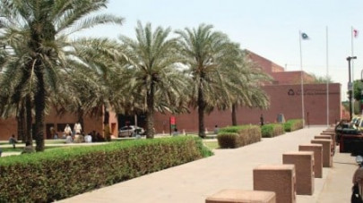 aku president hosts dinner for diplomats