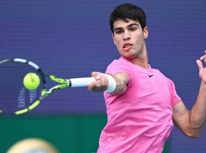 alcaraz cruises into miami third round alcaraz cruises into miami third round