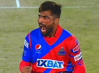 watch amir loses cool screams at teammate watch amir loses cool screams at teammate