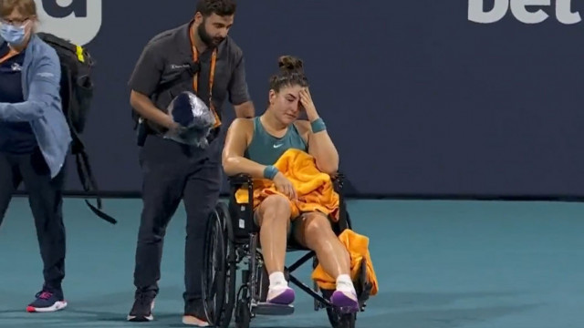 andreescu suffers injury blow at miami open andreescu suffers injury blow at miami open