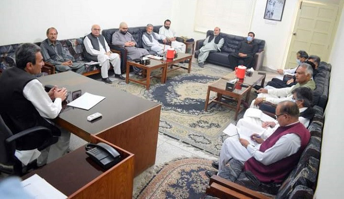 awami national party leaders deliberate on the issue of pakistan democratic movement s show cause notice in peshawar on april 6 2021 photo express