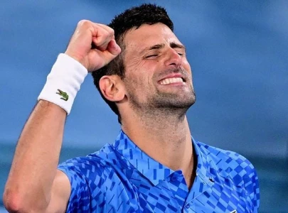 djokovic surges into 10th australian open final