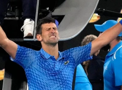 djokovic battles past dimitrov at australian open