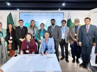 secretary climate change environmental coordination ministry aisha humera moriani and deputy director general global green growth institute ggci helena mcleod sign the four year country programme framework 2024 2028 at the pakistan pavilion on the sidelines of the un led global climate conference cop24 photo app