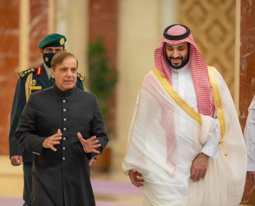 prime minister muhammad shehbaz sharif meets saudi crown prince muhammad bin salman at the royal palace ksa on april 30 2022 photo app