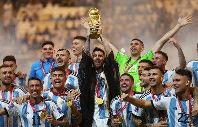 argentina lauds united footballers in divided country argentina lauds united footballers in divided country