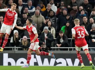 arteta hails arsenal courage as leaders sink spurs