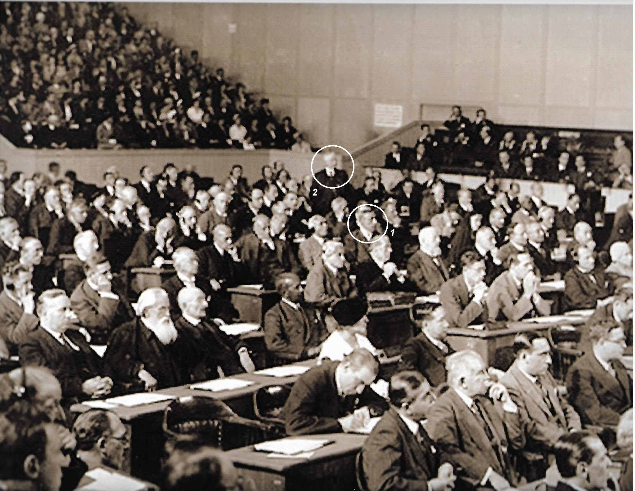 Sir Samad (1) attending the Assembly the League of Nations in Geneva in 1933. Standing behind him is the Agha Khan (2).