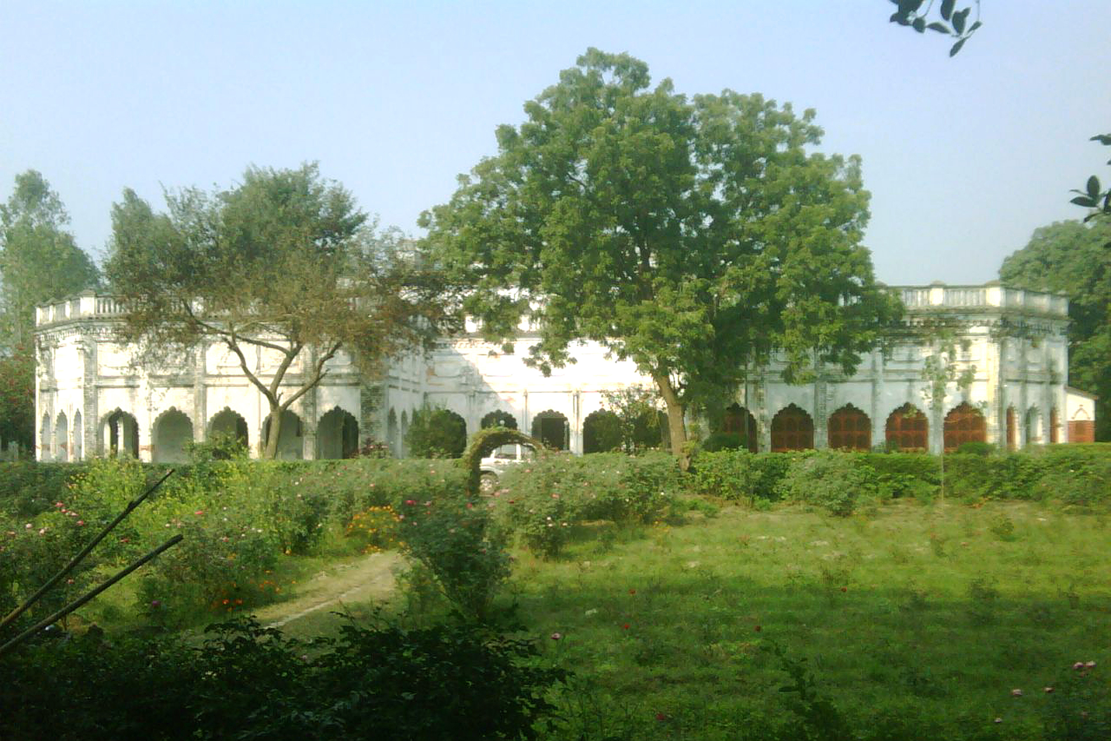 ‘Rosavile’ – Sir Samad’s residence in Rampur that was constructed in 1907.