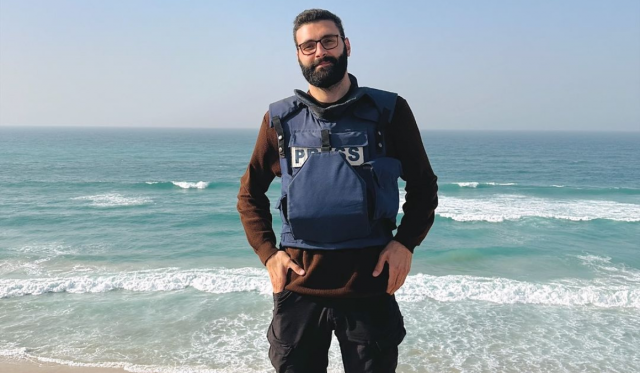 meta suspends palestinian journalist motaz azaiza s facebook account