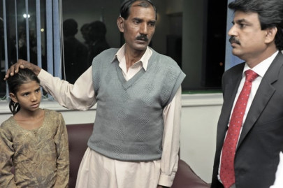 aasia bibi s family goes into hiding aasia bibi s family goes into hiding