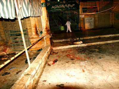 blasts in karachi blasts in karachi