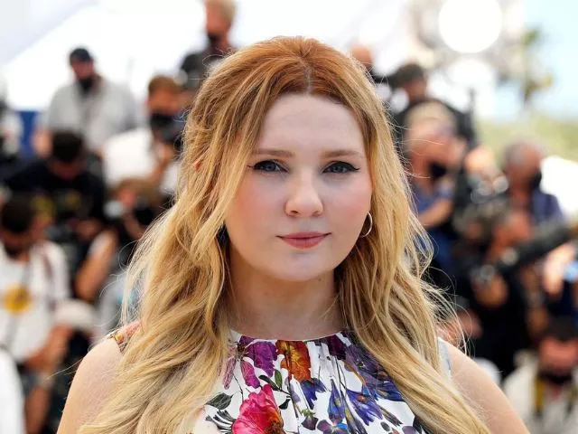 abigail breslin reveals retaliation for misconduct claims calls out hollywood s double standards abigail breslin reveals retaliation for misconduct claims calls out hollywood s double standards