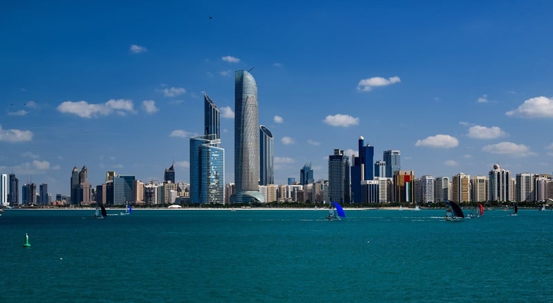 abu dhabi skyline photo wikimedia commons