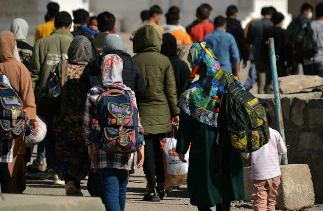 Iran is sending tens of thousands of Afghan migrants back to Taliban-ruled Afghanistan every week despite the threat of famine, aid agencies and witnesses say. PHOTO:AFP