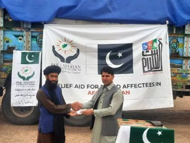 pakistan sends 25 tonnes of more food items to support afghan people pakistan sends 25 tonnes of more food items to support afghan people