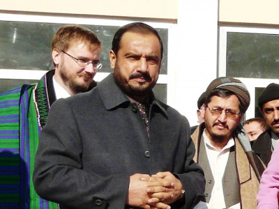 mosque bomb kills 20 including afghan governor