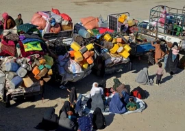 pakistan starts deporting registered afghans unhcr pakistan starts deporting registered afghans unhcr