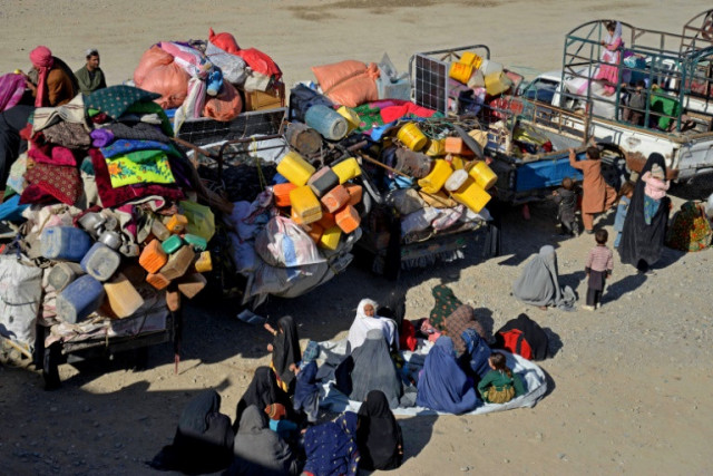 afghan border trade resumes after pakistan suspends new visa rule afghan border trade resumes after pakistan suspends new visa rule