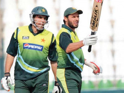 butt flies to nz to resolve captain issue