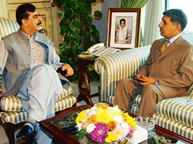 gilani announces one year extension in isi chief s tenure gilani announces one year extension in isi chief s tenure