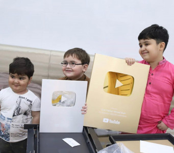 ahmed shah becomes youngest pakistani youtuber to receive gold button ahmed shah becomes youngest pakistani youtuber to receive gold button