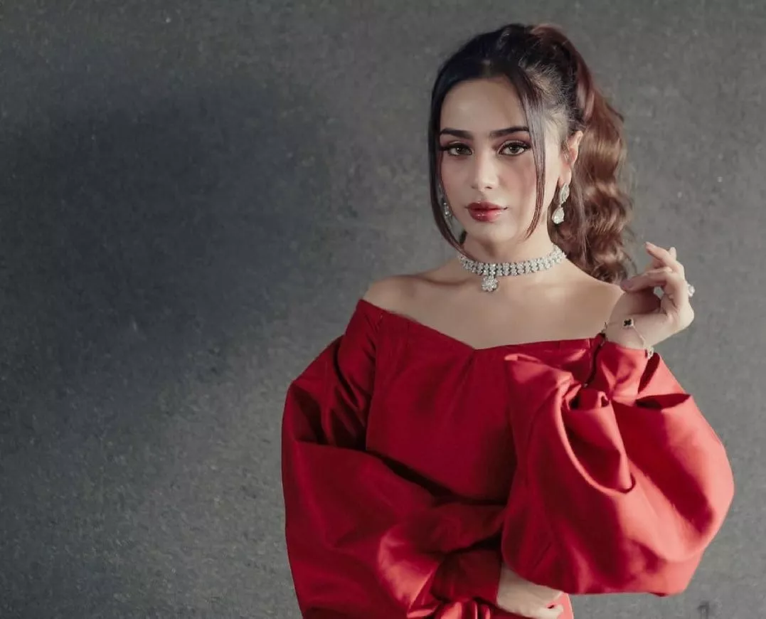 a duet fight angry aima baig throws shade at a fellow singer a duet fight angry aima baig throws shade at a fellow singer