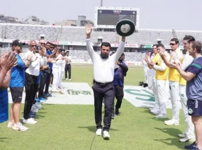 aleem dar receives guard of honour after final test as umpire